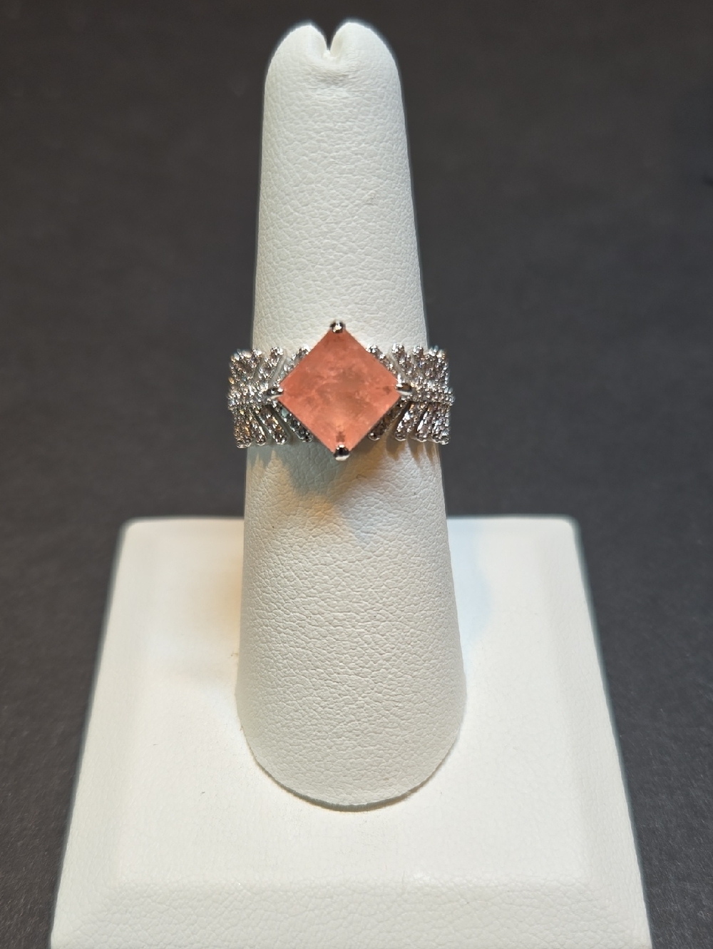 Bomb Party Color-changing Ring - Picture 2 of 5